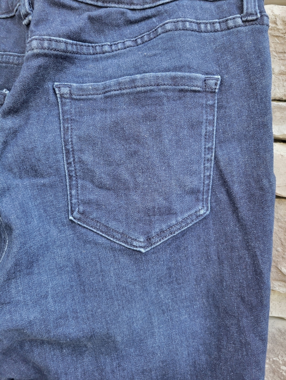 Amazon Jeans - Picture 4 of 6